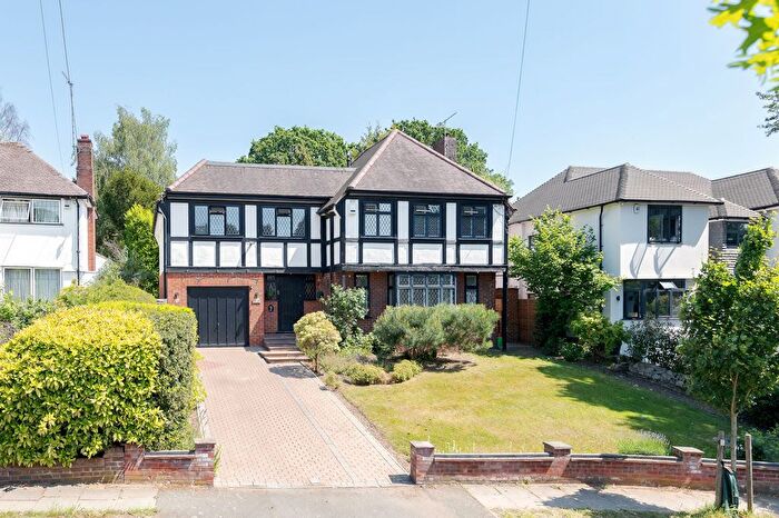 5 Bedroom Detached House For Sale In Wimborne Avenue, Chislehurst, BR7