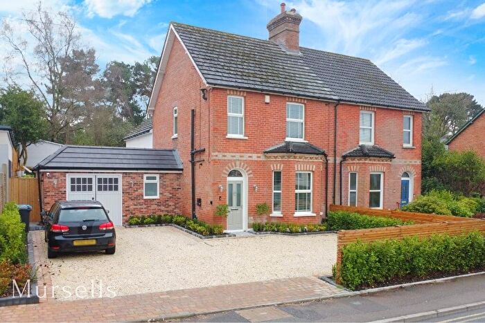 4 Bedroom Semi Detached House For Sale In Dunyeats Road, Broadstone, BH18