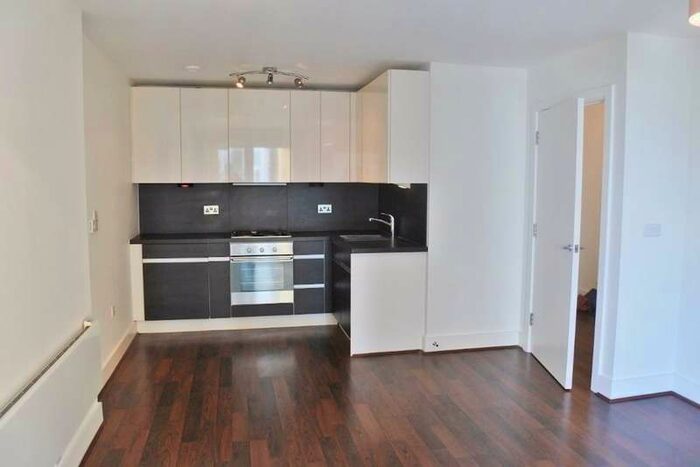 1 Bedroom Apartment To Rent In Skyline Plaza Alencon Link, Basingstoke, RG21