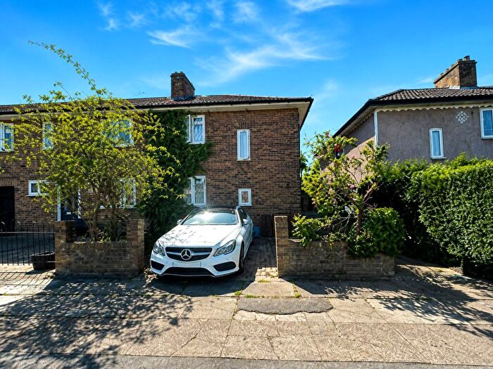 3 Bedroom Terraced House For Sale In Swallands Road, London, SE6