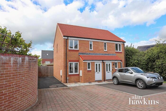 2 Bedroom Semi-Detached House For Sale In James Avenue, Calne, SN11