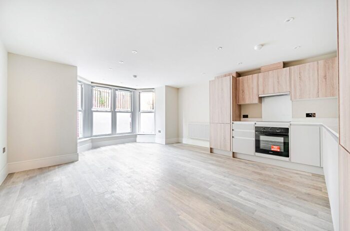 2 Bedroom Flat For Sale In Albany Road, Southsea, Hampshire, PO5