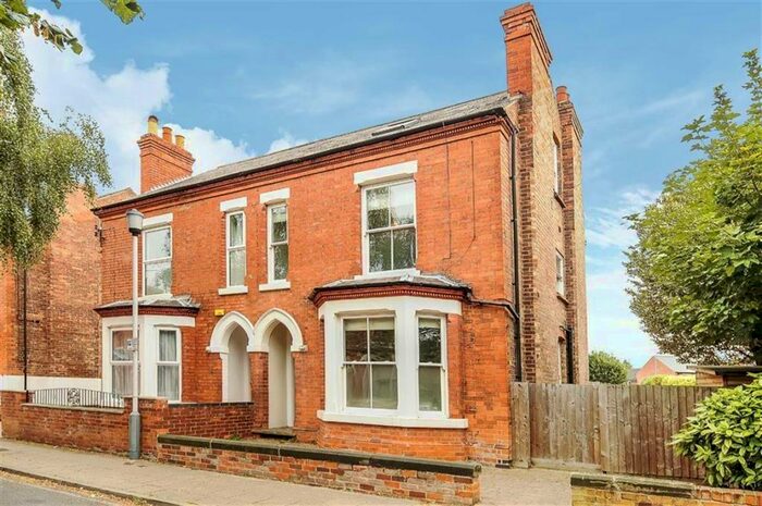 4 Bedroom House To Rent In Stratford Road, West Bridgford, NG2