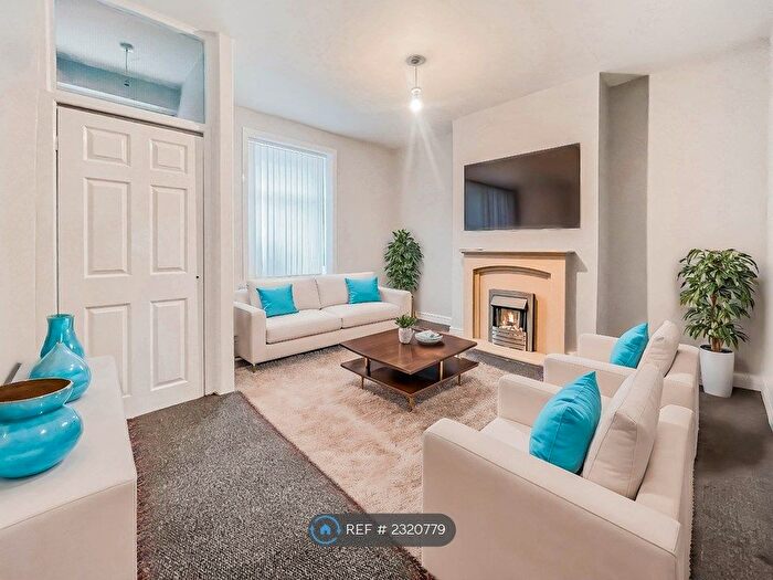 4 Bedroom Terraced House To Rent In Harwood Street, Darwen, BB3