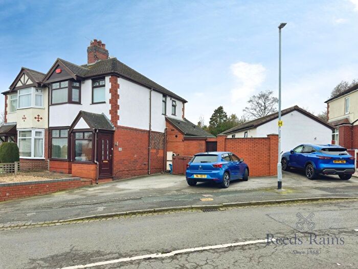 4 Bedroom Semi Detached House For Sale In Loring Road, Newcastle, Staffordshire, ST5