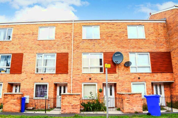 4 Bedroom Terraced House To Rent In Devonshire Street South, Manchester, M13