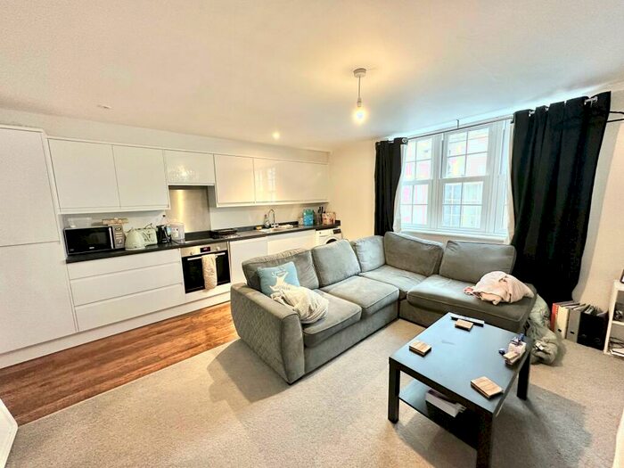 1 Bedroom Apartment To Rent In De Montfort Chambers, Horsefair Street, City Centre, LE1