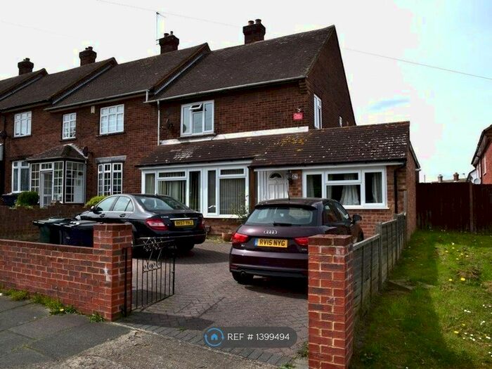 4 Bedroom End Of Terrace House To Rent In Joyce Green Lane, Dartford, DA1
