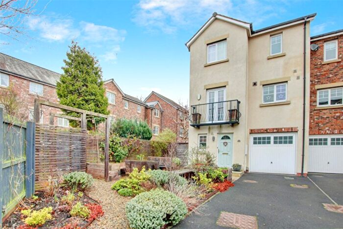 4 Bedroom End Of Terrace House For Sale In Faraday Court, Durham, DH1