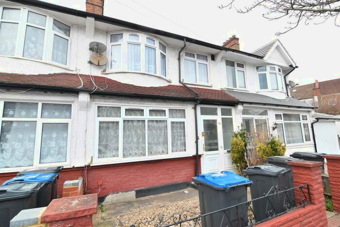 3 Bedroom House To Rent In Warlingham Road, Thornton Heath, CR7