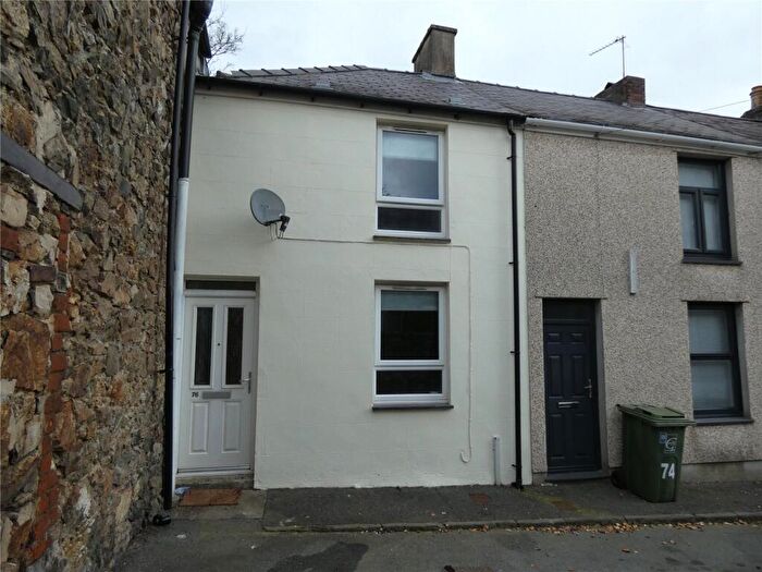 2 Bedroom End Of Terrace House To Rent In Hill Street, Bangor, Gwynedd, LL57