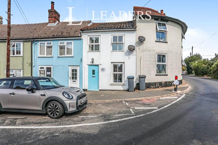 2 Bedroom Cottage To Rent In The Knoll, Alderton, Woodbridge, IP12