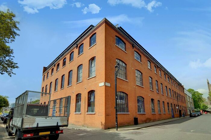 2 Bedroom Flat To Rent In Canonbury Heights East, East Canonbury, London, N1