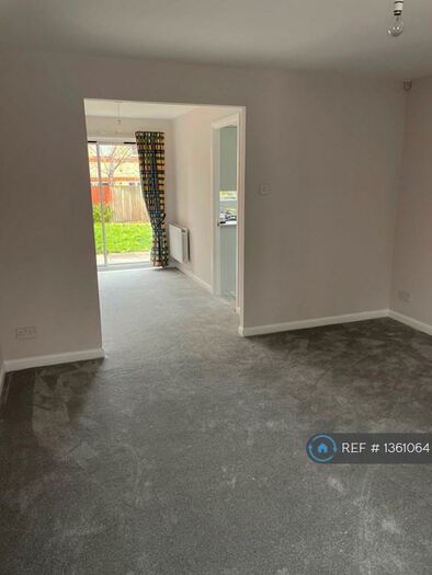 3 Bedroom Semi-Detached House To Rent In Ridgewell Close, London, SE26