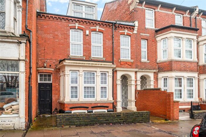 5 Bedroom Terraced House For Sale In Abington Grove, Abington, Northampton, Northamptonshire, NN1