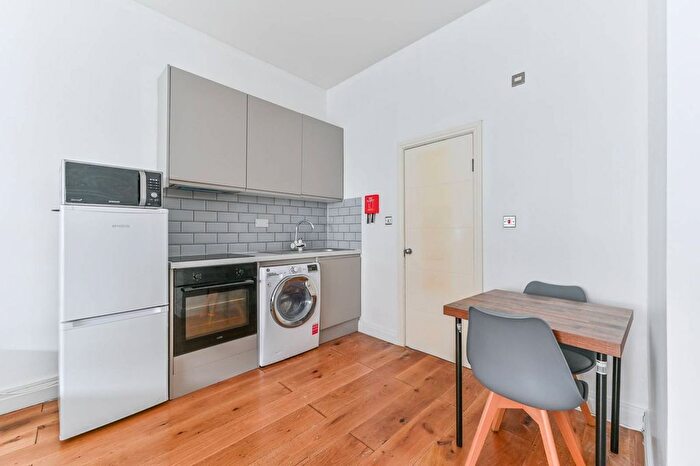 Studio To Rent In Beulah Road, Thornton Heath, CR7