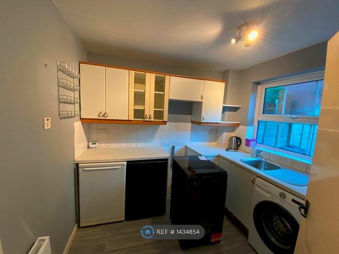 3 Bedroom Terraced House To Rent In Odell Place, Edgbaston, Birmingham, B5