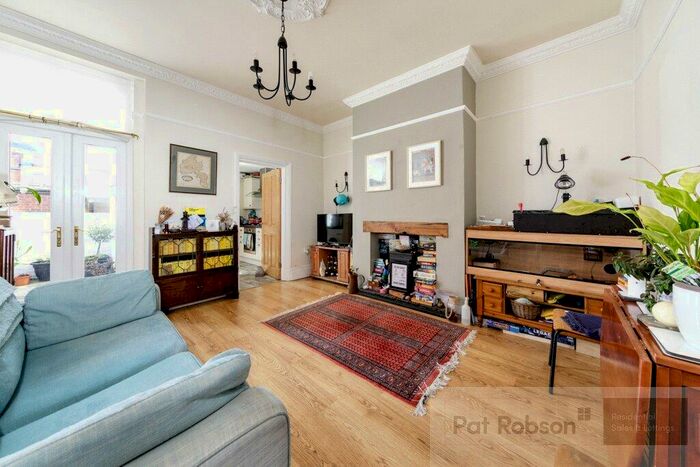 2 Bedroom Apartment To Rent In Birtley Avenue, Tynemouth, North Shields, NE30