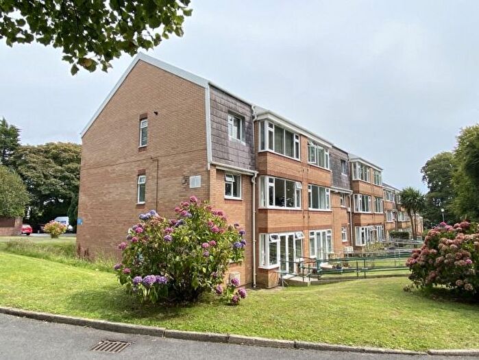 2 Bedroom Flat To Rent In Llwyn Y Mor, Caswell, Swansea, SA3