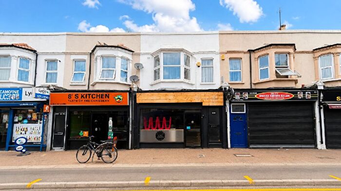 Studio For Sale In Forest Road, Walthamstow, E17
