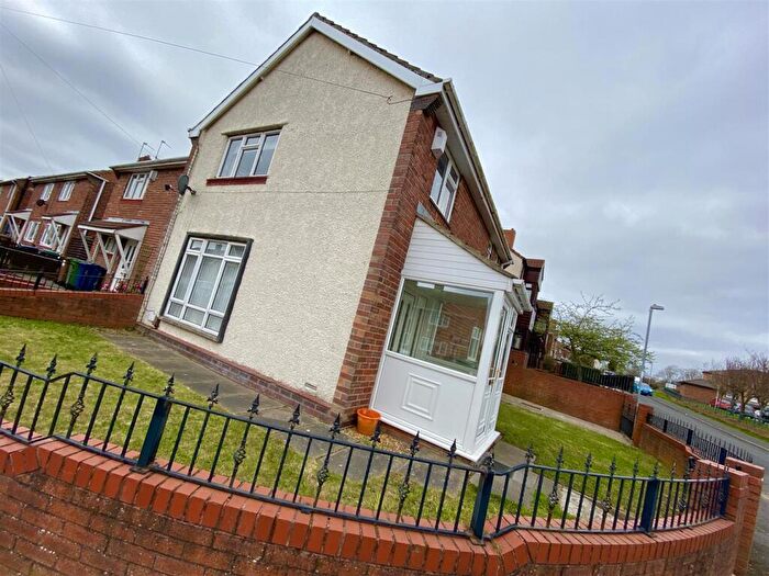 3 Bedroom Semi-Detached House To Rent In Aberdare Road, Farringdon, Sunderland, SR3