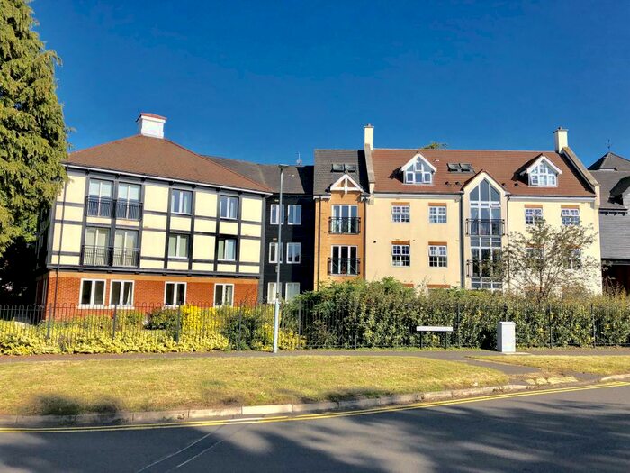 2 Bedroom Apartment To Rent In Hermitage Court, Honeywell Close, Oadby, LE2