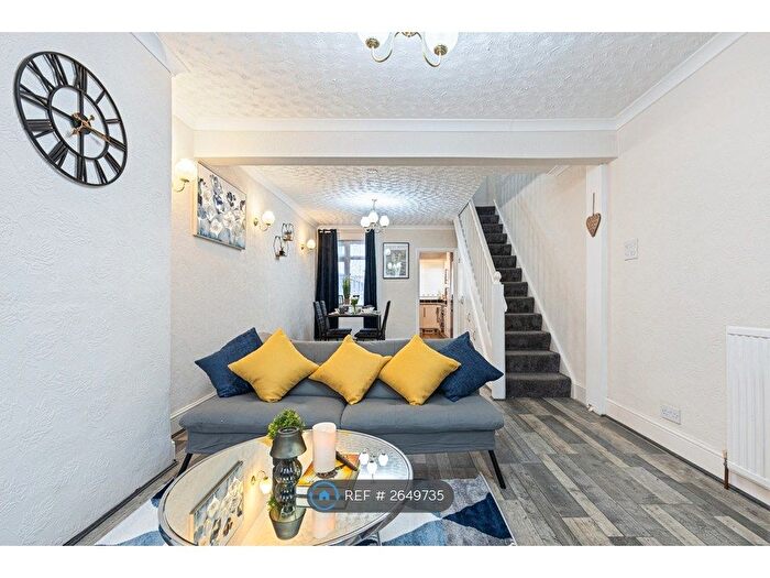 2 Bedroom Terraced House To Rent In Shakespeare Street, Watford, WD24