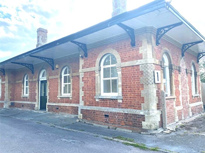 3 Bedroom Detached House To Rent In Westcombe Trading Estate, Station Road, Ilminster, Somerset, TA19