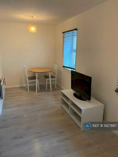 1 Bedroom Flat To Rent In Angelica Drive, London, E6