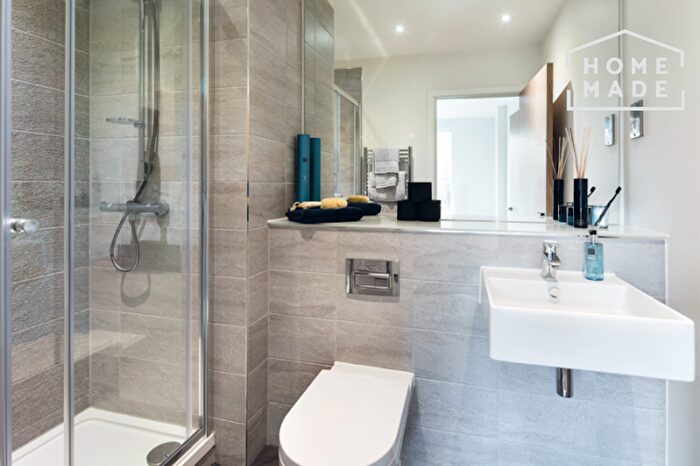 3 Bedroom Flat To Rent In The Slate Yard, M3