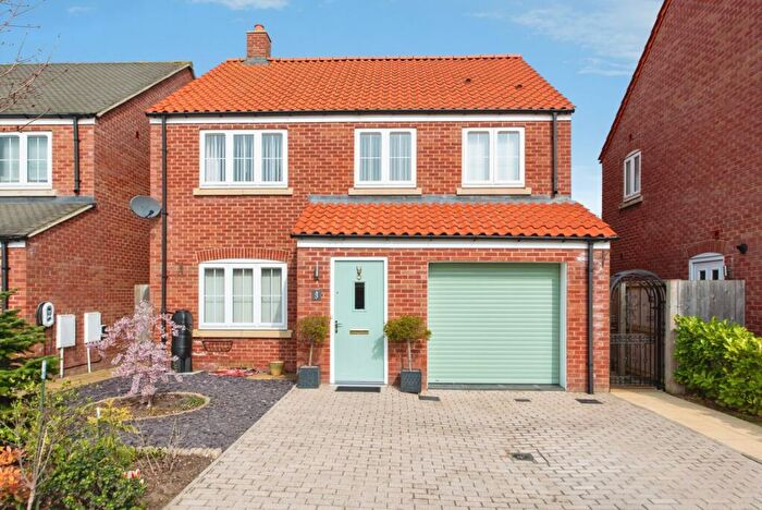 3 Bedroom Detached House For Sale In Dunnock Close, Branston, Lincoln, Lincolnshire, LN4