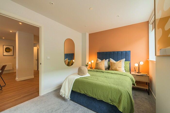 2 Bedroom Apartment To Rent In St. Vincent Street, Glasgow, G3