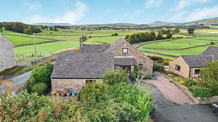 4 Bedroom Detached House For Sale In Rathmell, Settle, BD24