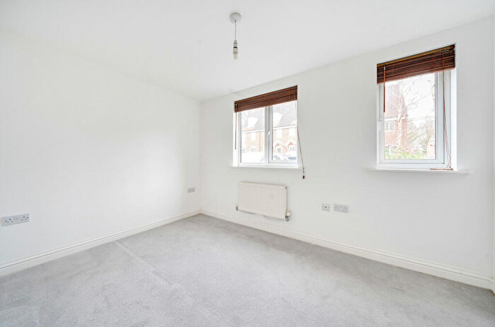 1 Bedroom Flat For Sale In Francis Copse, Colden Common, Winchester, Hampshire, SO21