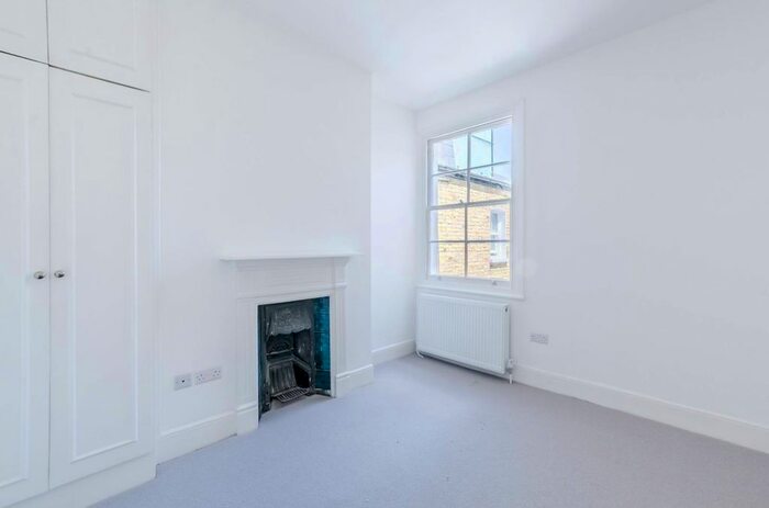 3 Bedroom Maisonette To Rent In Micklethwaite Road, Fulham, London, SW6