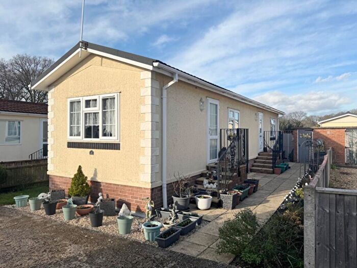 2 Bedroom Semi Detached House For Sale In Church Farm Close, Dibden, Southampton, Hampshire, SO45