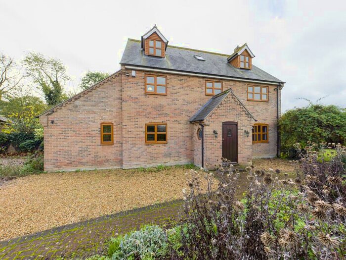 3 Bedroom Detached House To Rent In Merton Road, Watton, IP25