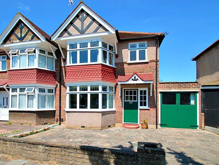 3 Bedroom Semi-detached House For Sale In Kings Way, Harrow, HA1