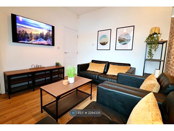 4 Bedroom Terraced House To Rent In Oxford Street, Middlesbrough, TS1