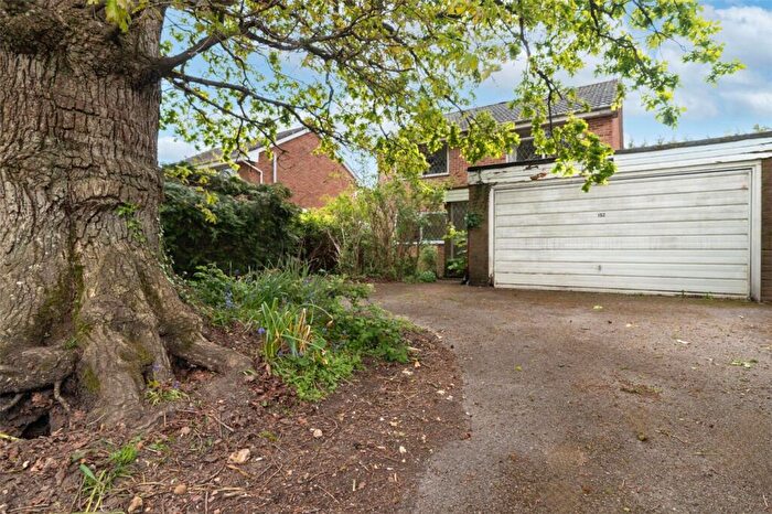 3 Bedroom Detached House For Sale In Lynwood Drive, Merley, Wimborne, Dorset, BH21