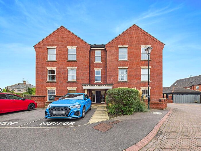 2 Bedroom Apartment For Sale In Georgian Mews, Catcliffe, S60