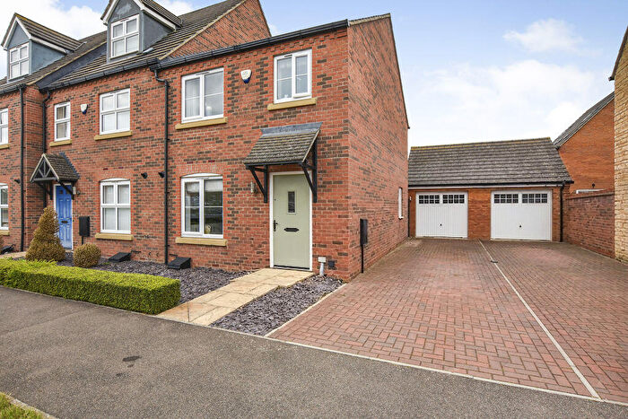 3 Bedroom End Of Terrace House For Sale In Stockwell Avenue, Stamford, PE9