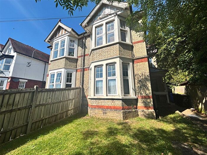 1 Bedroom Flat To Rent In London Road, High Wycombe, HP11