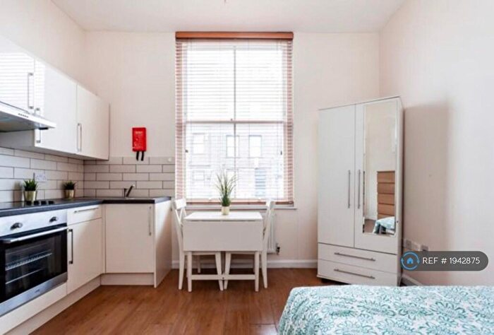 Studio To Rent In Camden, Camden, NW1