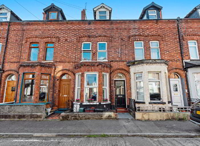3 Bedroom Mid Terraced House For Sale In Glenbrook Avenue, Belfast, BT5