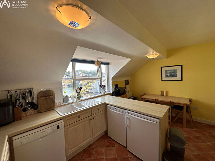 3 Bedroom Terraced House For Sale In Hen Gei Llechi, Y Felinheli, LL56