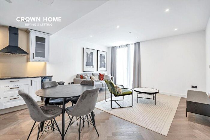 2 Bedroom Apartment To Rent In Merino Gardens, London Dock, Wapping, E1W