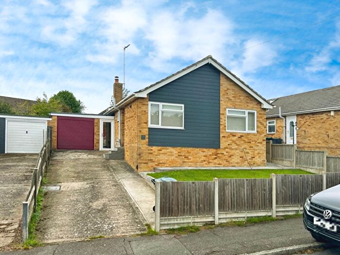 3 Bedroom Detached Bungalow For Sale In Wickenden Crescent, Willesborough, TN24