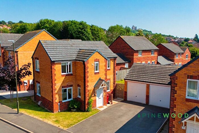 3 Bedroom Detached House For Sale In Oakwood Drive, Bolsover, S44