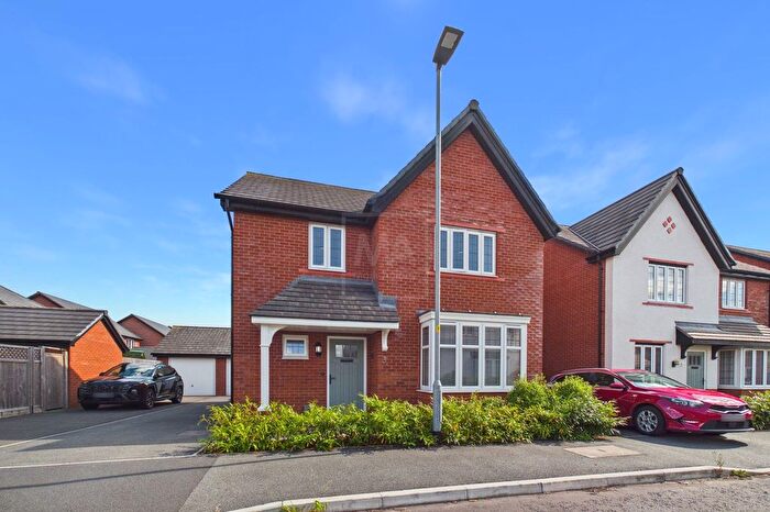 4 Bedroom Detached House For Sale In Witton Lake, Great Sankey, WA5
